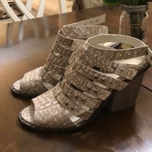FREDA SALVADOR HEELS ADJUSTABLE ANKLE STRAPS 8